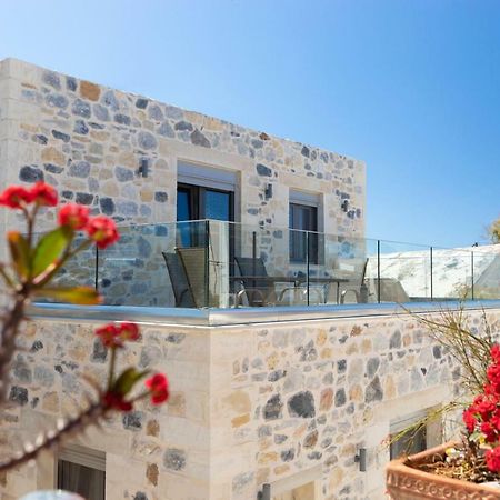 Marilena Natural Stone House, By Hellocrete Pigi  Luaran gambar