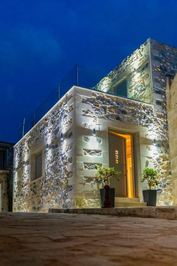 Marilena Natural Stone House, By Hellocrete Pigi  Luaran gambar